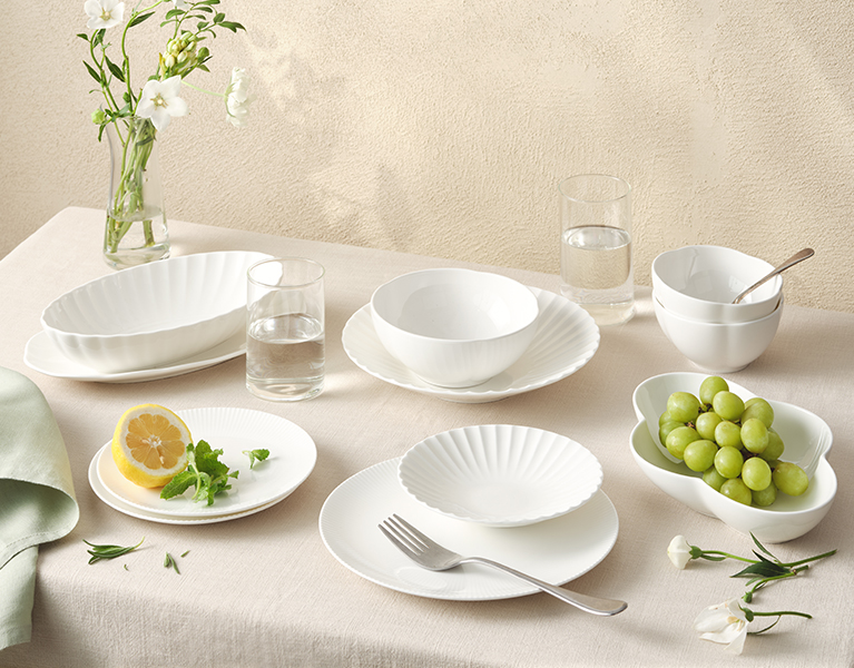 ȭ��Ʈ (White)